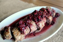 Chili-Spiced Pork Tenderloin with Caramelized Blackberry Sauce Chili-Spiced Pork Tenderloin with Caramelized Blackberry Sauce